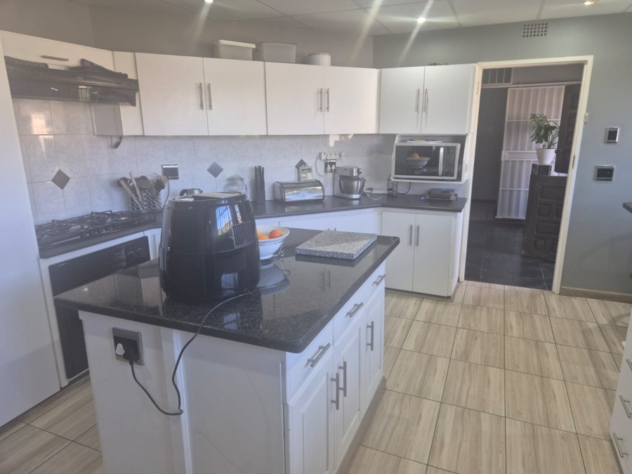 4 Bedroom Property for Sale in Fichardt Park Free State